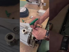 Vidéo d'entretien de la pompe à vide à défilement sec